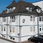 Fischerhus, Ebbe Und Flut * Cuxhaven